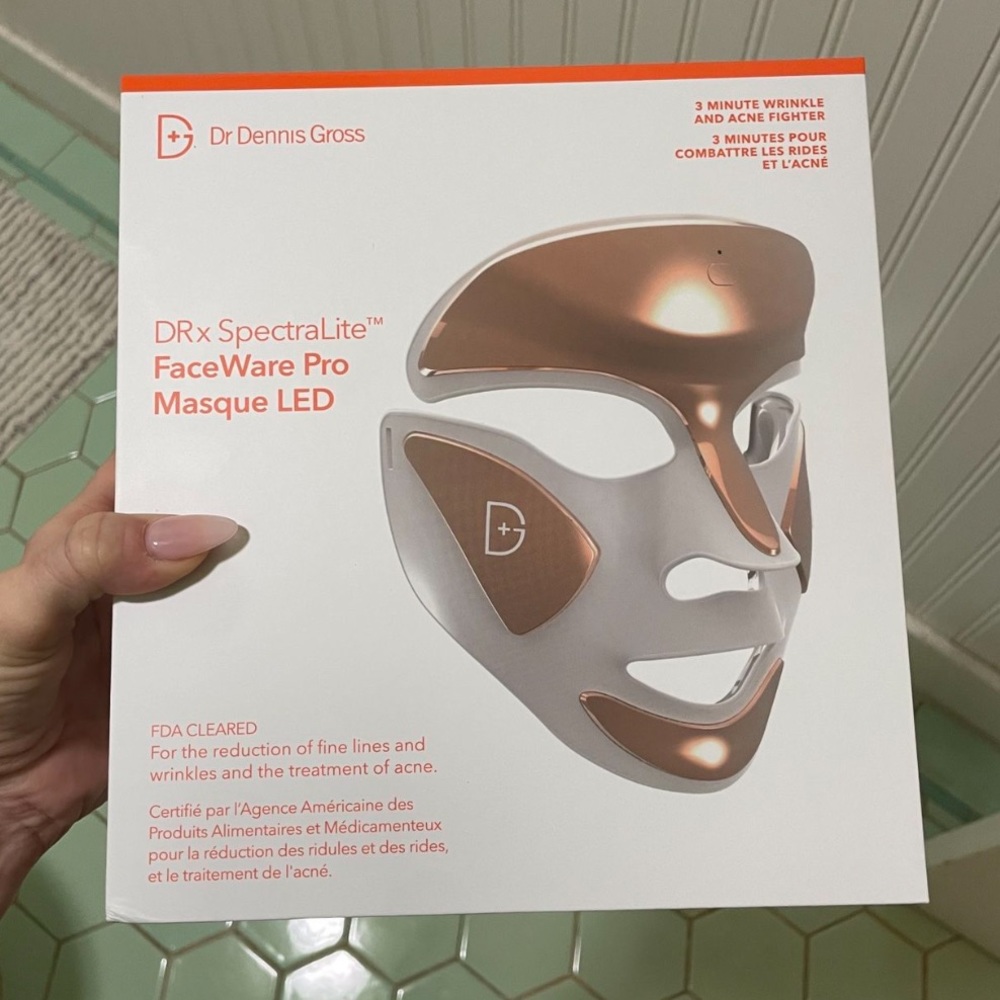 BRAND NEW! Dr. Dennis Gross LED red light mask. Still in box sealed.